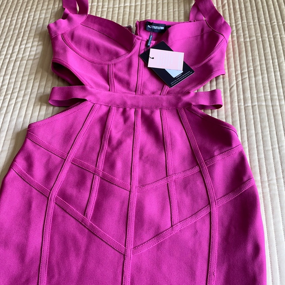 Beautiful cutout bandage